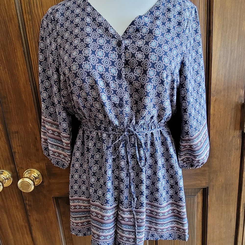 Mi Ami Romper with Tie Belt and Stretch Waist Sz M P2P 18 W 12 L 18 Blue Green